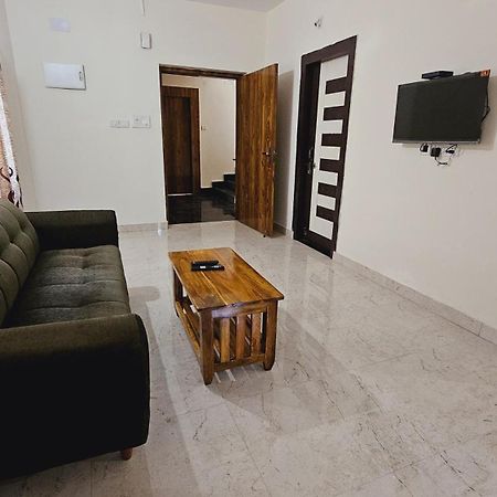 Vensa Homestay Puri Exteriör bild